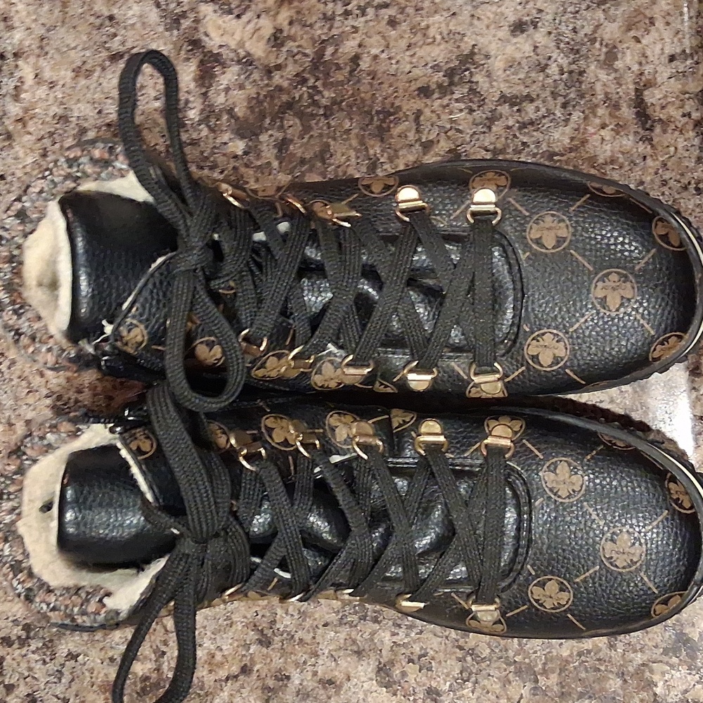 Rieker Black and Brown Lace Up Boots Size 6.5